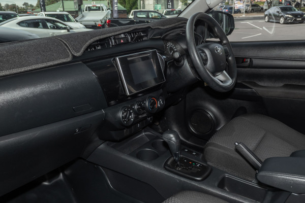 2018 Toyota HiLux  WorkMate Single Cab Cab Chassis Image 7