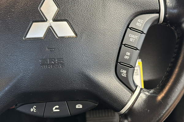 2019 Mitsubishi Pajero NX Exceed SUV