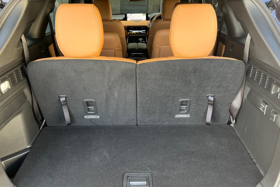 2024 Mazda CX-90 KK G50e Azami SUV Image 16