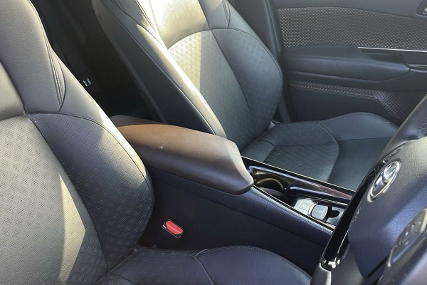 2017 Toyota C-HR NGX10R Koba SUV Image 17