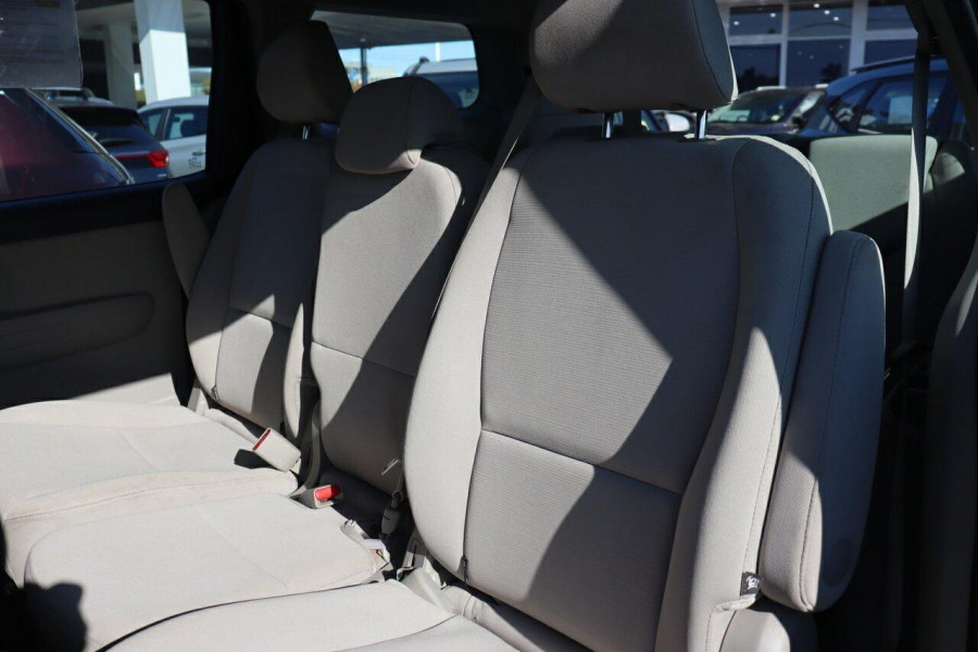 2017 Kia Carnival YP S People Mover Image 32