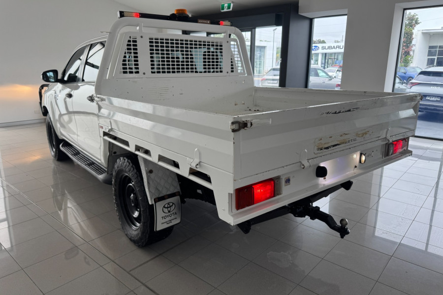 2021 Toyota HiLux GUN126R SR5 Double Cab Chassis Image 9