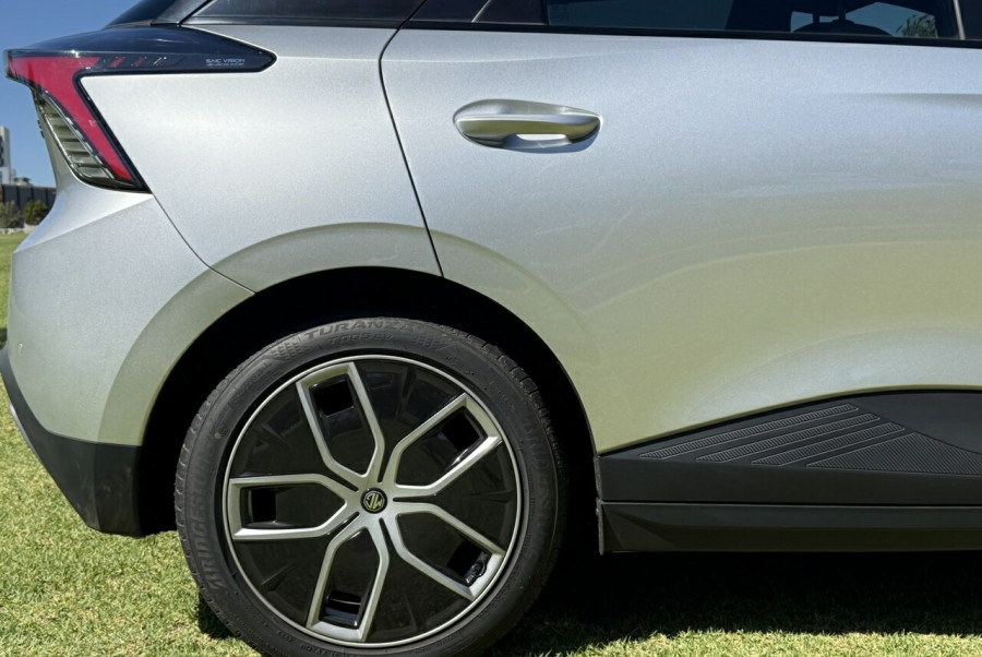 2024 MG MG4 MEH32 Long Range 77 Hatch Image 7