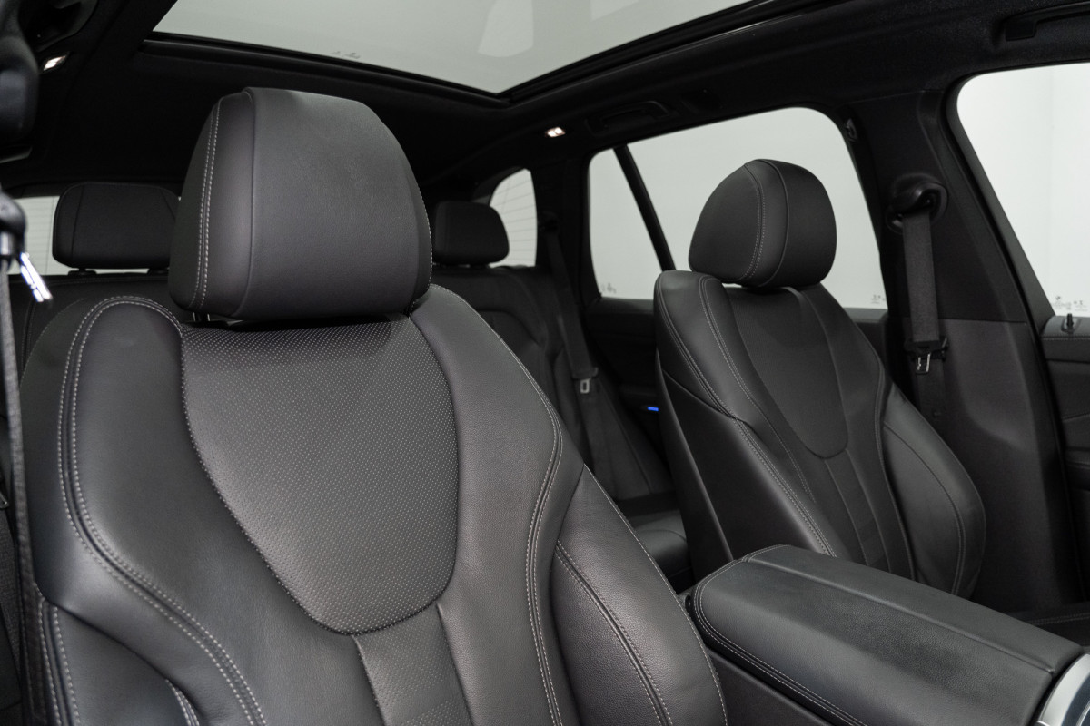 2022 BMW X5 Xdrive30d SUV Image 4