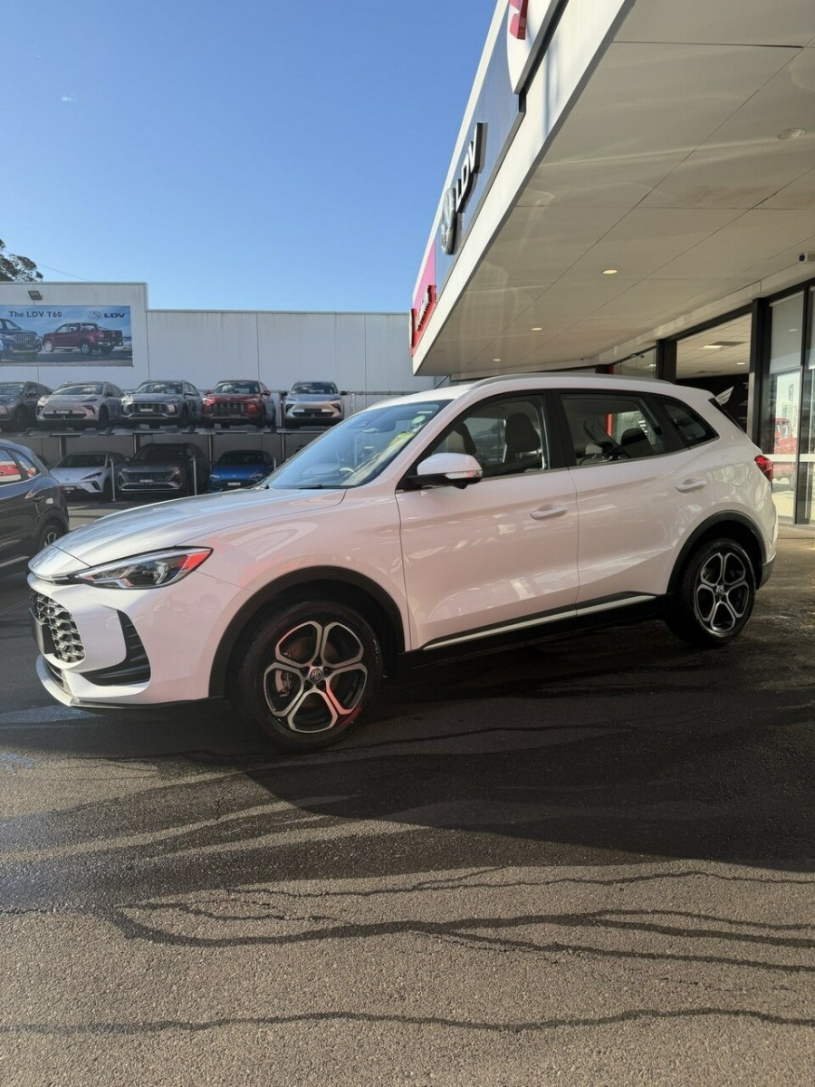 2026 MY26.5 MG ZS ZS32 Excite Hybrid+ SUV Image 2