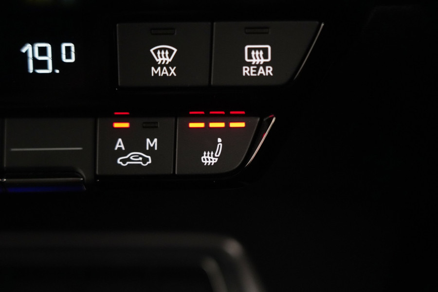 2023 Audi RS 3 Hatch Image 22