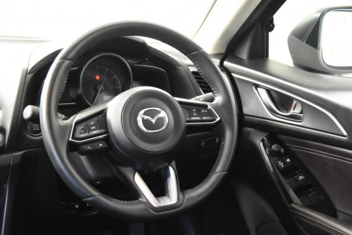 2017 Mazda 3 BN5238 SP25 Sedan Image 12