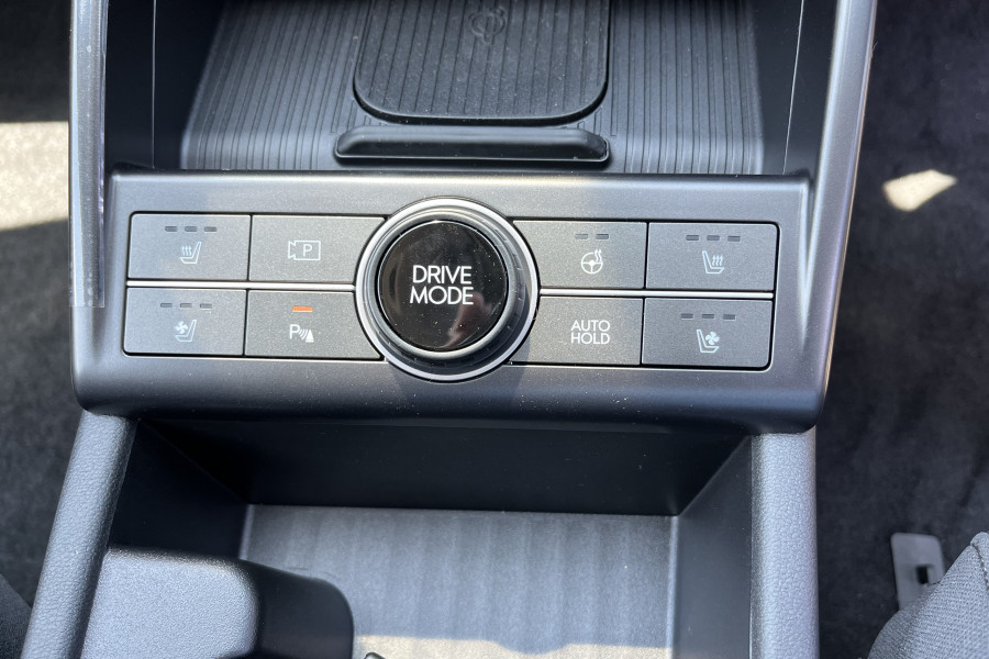 2025 Hyundai KONA SX2.V2 Hybrid Premium SUV Image 17