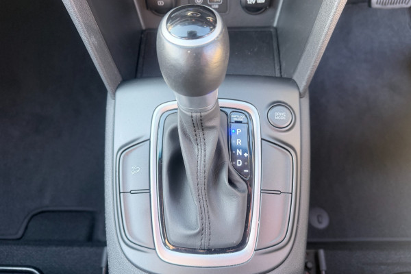 2019 MY20 Hyundai KONA OS.3 Active SUV Image 15