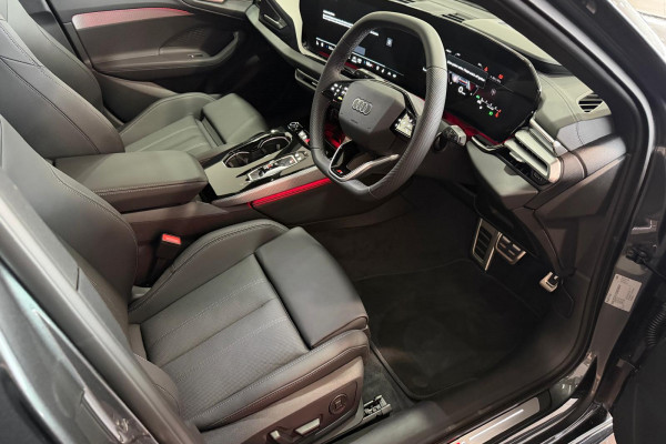 2025 Audi A5 B10  TFSI 200kW S line Wagon