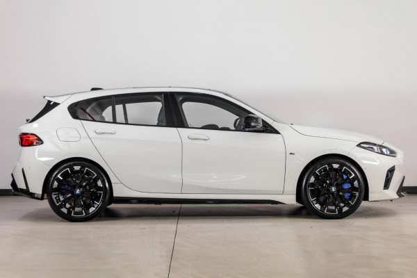 2025 BMW 1 Series F70 M135 xDrive Hatch image 7
