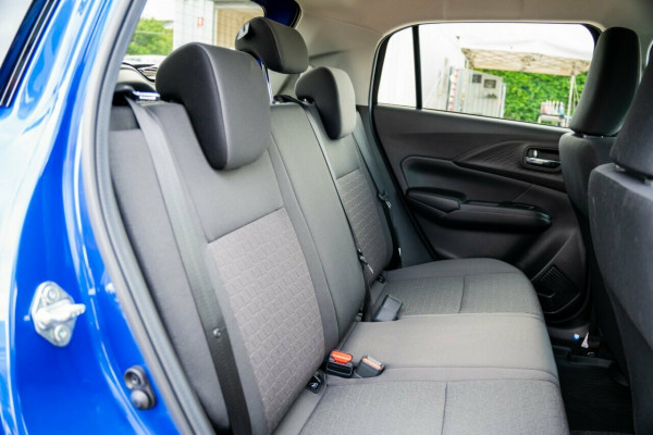 2026 Suzuki Swift UZ Hybrid Plus Hatch Image 9