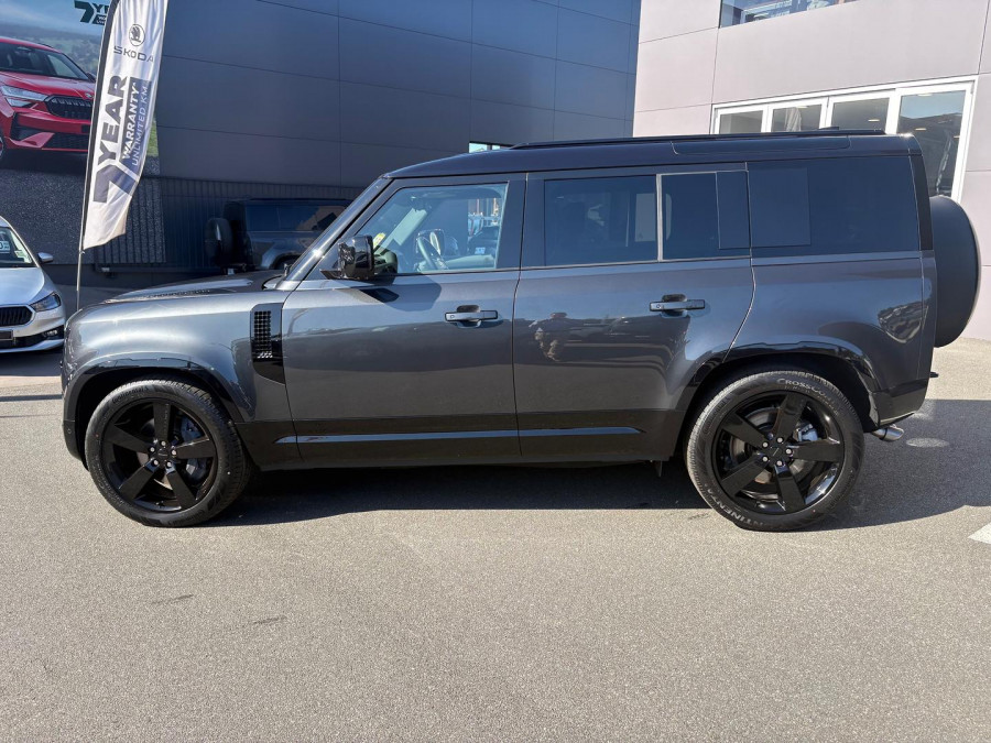 2026 Land Rover Defender L663 110 P425 X-Dynamic SE SUV Image 33