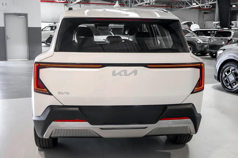 2026 Kia EV5 OVc Air Long Range SUV Image 2