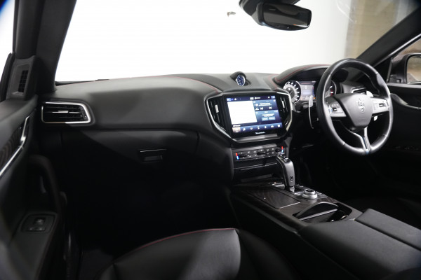 2021 Maserati Ghibli GT  Sedan image 12