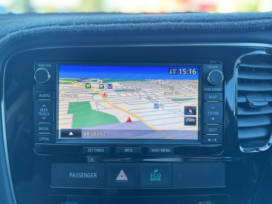 2015 MY16 Mitsubishi Outlander ZK XLS SUV Image 12
