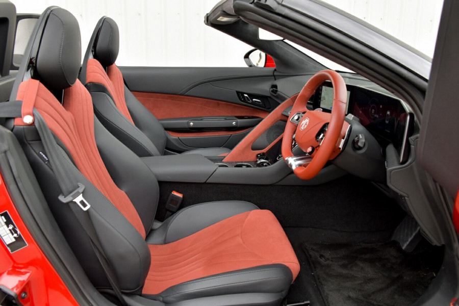 2024 MY24.5 MG Cyberster EC32  Convertible Image 11