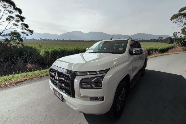 2025 Mitsubishi Triton MV GLS Ute Image 3