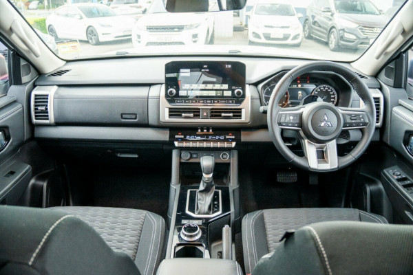 2024 MY25 Mitsubishi Triton MV  GLS Cab Chassis Image 16