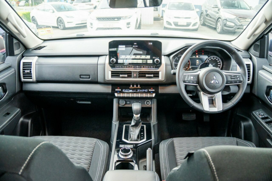 2024 MY25 Mitsubishi Triton MV  GLS Cab Chassis Image 16