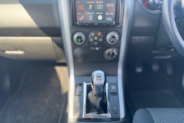 2005 Suzuki Grand Vitara JB  SUV Image 19