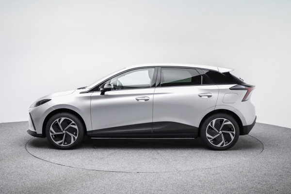 2026 MG MG4 AH4E Essence 64 Hatch Image 4