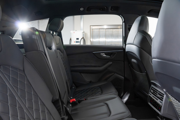 2025 Audi SQ7 4M TFSI SUV image 8