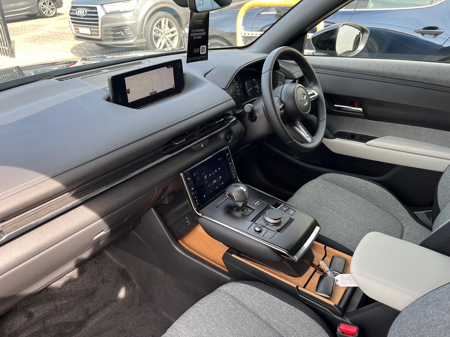 2023 Mazda MX-30 DR Series G20e Evolve SUV Image 12