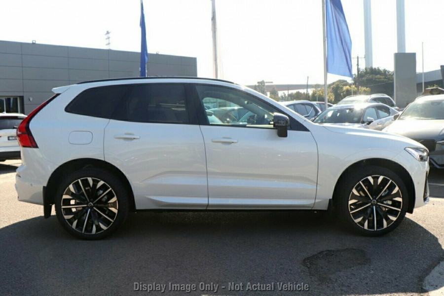 2026 Volvo XC60 UZ Ultra B5 Dark SUV Image 16