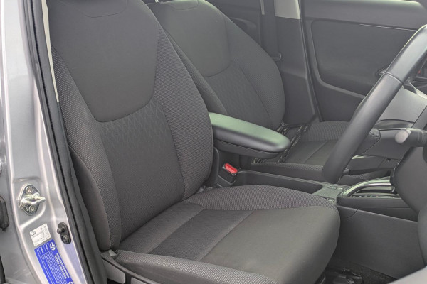 2024 Toyota Yaris Cross MXPJ10R GX SUV Image 9