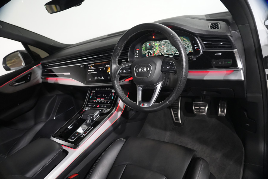 2021 Audi Q7 4M 55 TFSI S line SUV Image 13