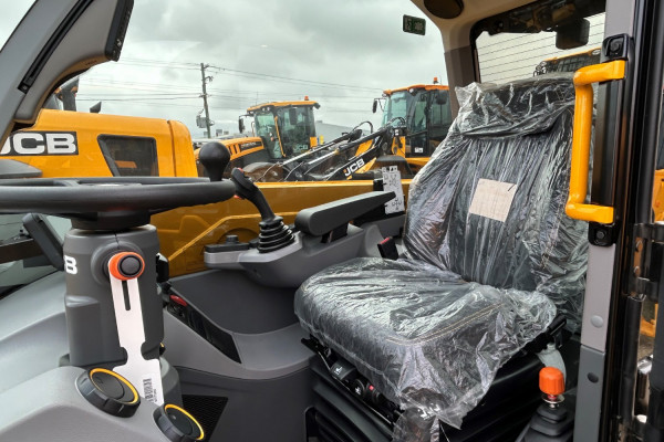 2026 JCB TELEHANDLER - AG Telescopic Handler Image 6