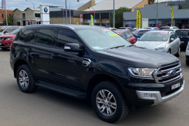 Ford Everest Trend UA