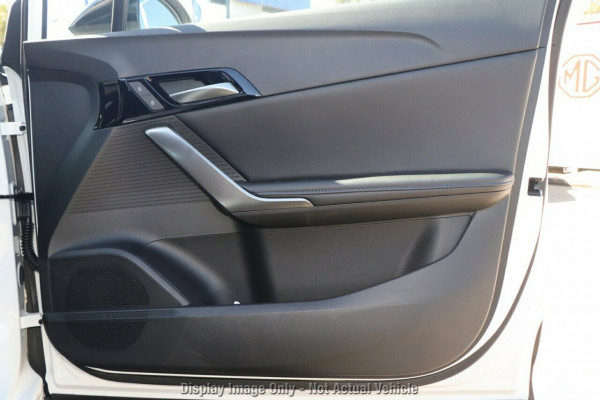 2024 MG MG4 MEH32 Excite 51 Hatch Image 5