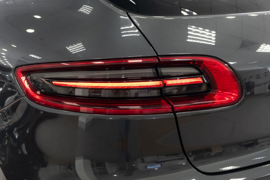 2016 MY17 Porsche Macan 95B S SUV Image 18