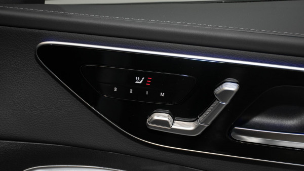 2026 Mercedes-Benz C-Class W206 C350 e Sedan image 15