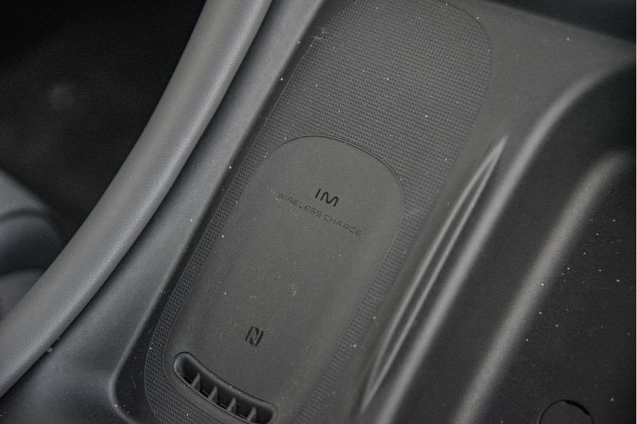 2026 MG IM5 P12L Premium Hatch Image 13