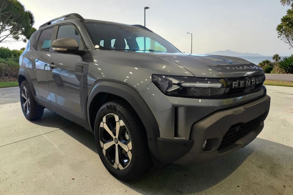2025 Renault Duster X1311 Techno  SUV Image 8
