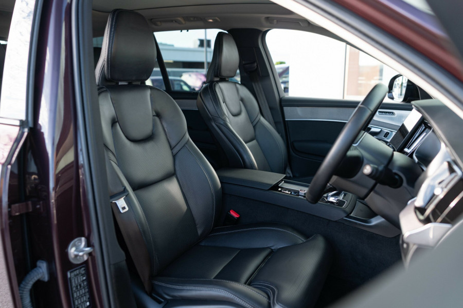2025 MY26 Volvo XC90 L Series Ultra B5 Dark SUV Image 18