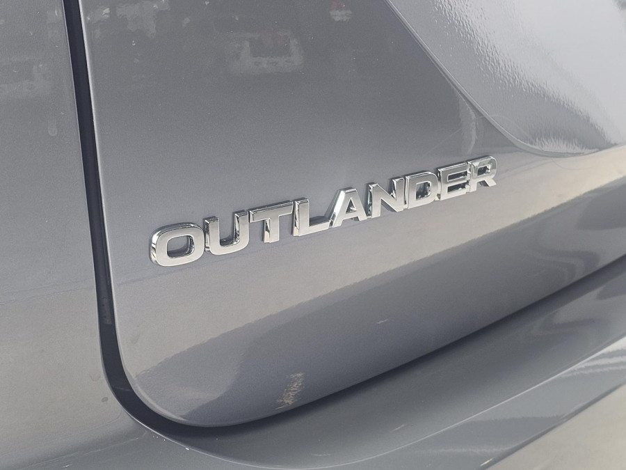 2026 Mitsubishi Outlander ZM Exceed Tourer SUV Image 8