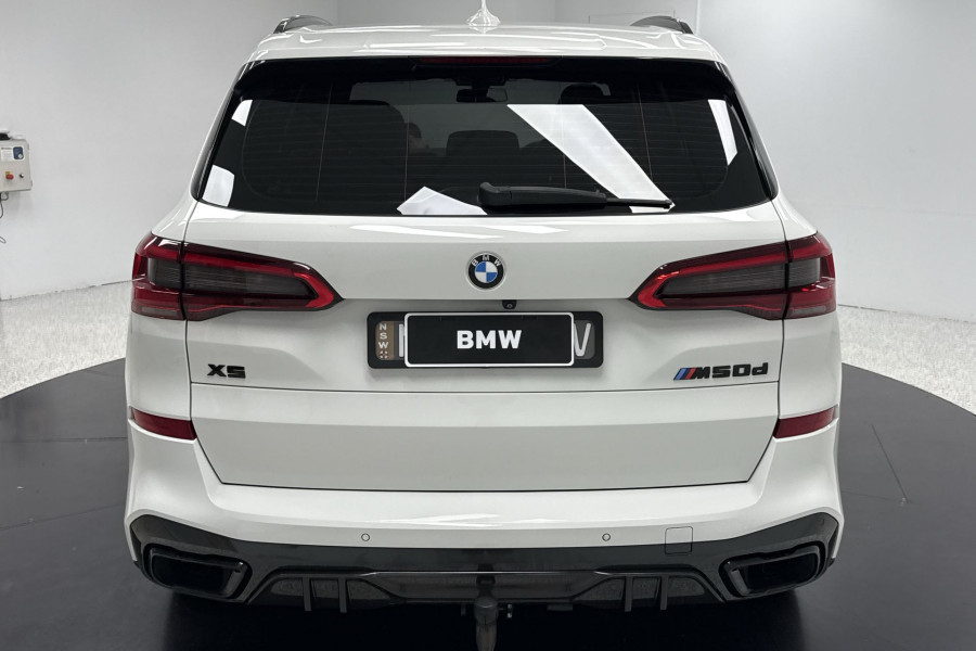 2018 BMW X5 G05 M50d SUV Image 10