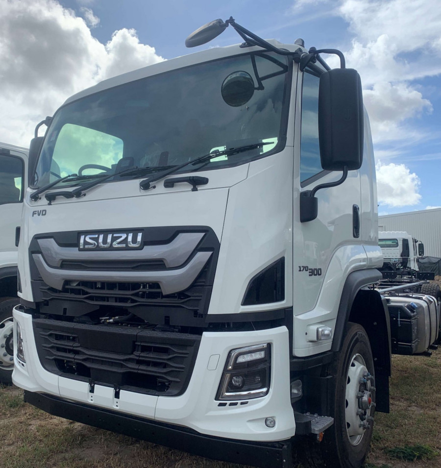 2026 Isuzu FVD 170-300 AT R60 Cab Chassis Image 3