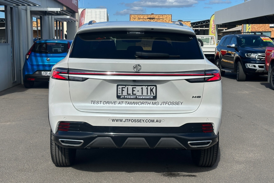 2024 MY24.5 MG HS AS33 Essence SUV Image 6