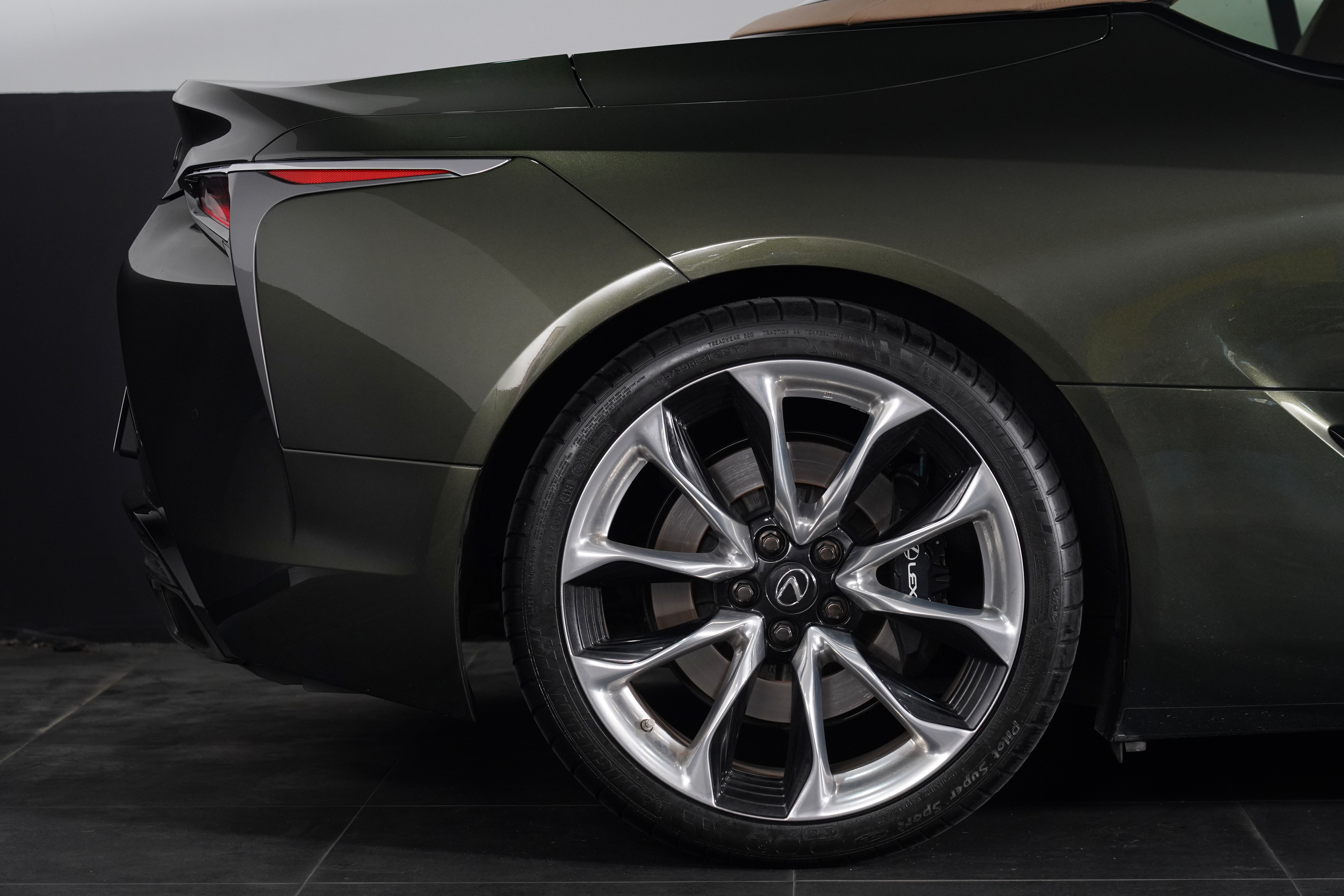 2021 Lexus Lc500 URZ100R Luxury Convertible Convertible Image 15