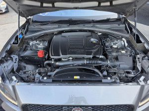 2017 MY18 Jaguar F-PACE X761 25t R-Sport SUV