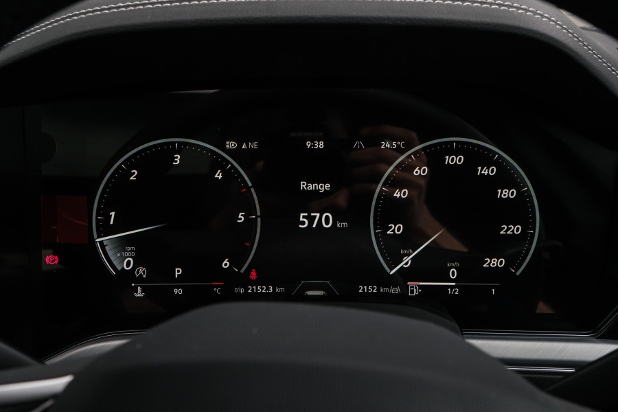 2024 Volkswagen Touareg RC 210TDI R-Line SUV Image 10