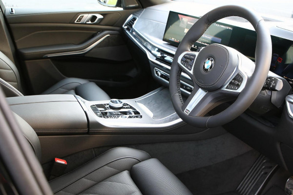 2026 BMW X5 G05 LCI xDrive30d M Sport SUV image 6