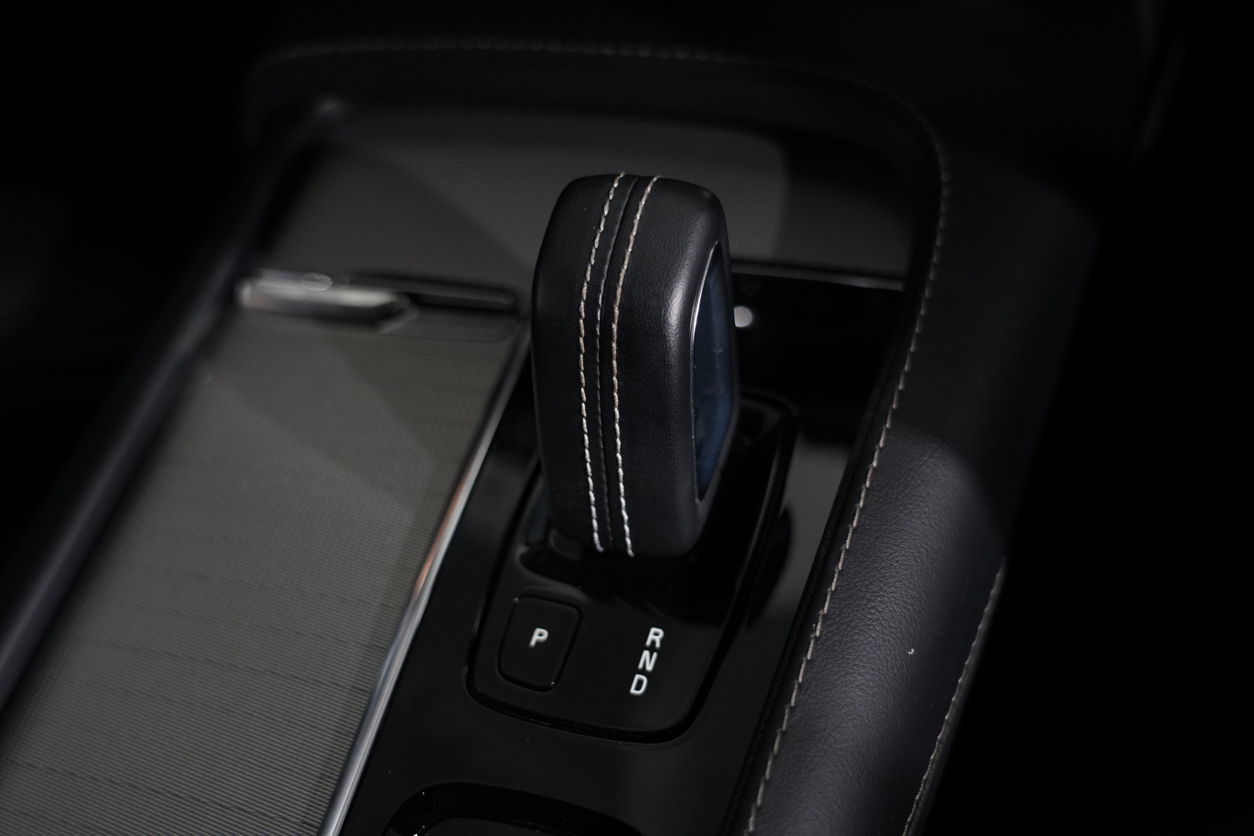 2022 Volvo XC90 Recharge Ultimate T8 Phev SUV Image 18