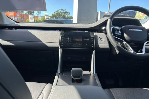 2025 MY25.5 Land Rover Discovery Sport L550 P200 S SUV Image 12