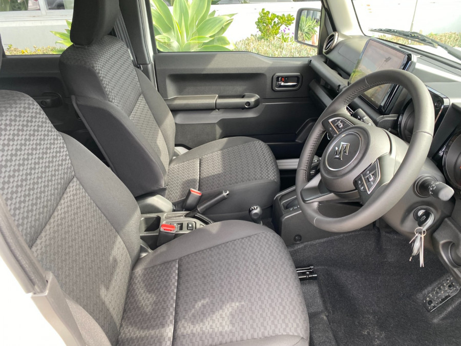 2025 Suzuki Jimny XL Wagon Image 9